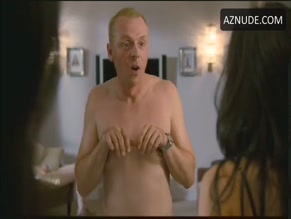 MEGAN FOX NUDE/SEXY SCENE IN HOW TO LOSE FRIENDS AND ALIENATE PEOPLE