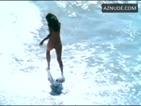 MEG FOSTER in WELCOME TO ARROW BEACH (1974)