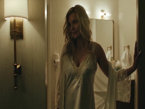 MICHELLE PFEIFFER NUDE/SEXY SCENE IN MARGO'S GOT MONEY TROUBLES