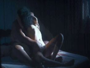 MIRELLA FACANHA,BRUNA LINZMEYER NUDE/SEXY SCENE IN CIDADE; CAMPO