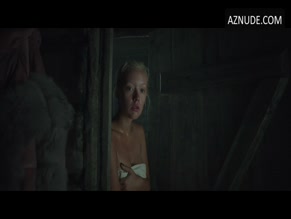 NATALYA ZEMTSOVA NUDE/SEXY SCENE IN TO THE LAKE