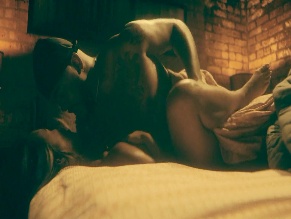 NETTA WALKER NUDE/SEXY SCENE IN THE CHI