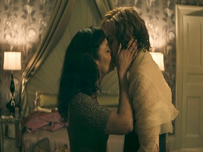 NINA HOSS,TESSA THOMPSON NUDE/SEXY SCENE IN HEDDA