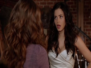 JENNA DEWAN TATUM in WITCHES OF EAST END (2013-2014)