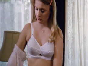 NOELLE NORTH in SWEATER GIRLS (1978)
