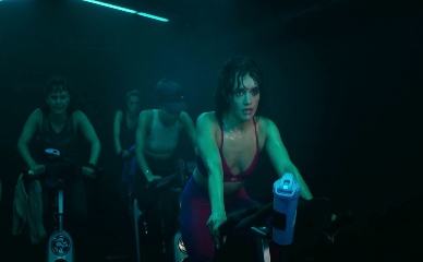 OLIVIA COOKE NUDE/SEXY SCENE IN THE GIRLFRIEND