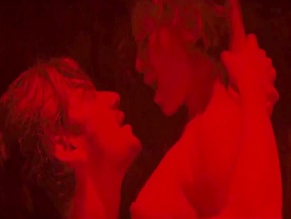 PERI BAUMEISTER NUDE/SEXY SCENE IN PEITRUSS