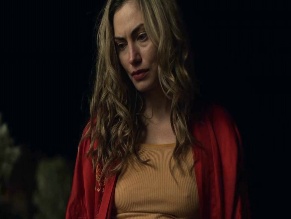 PHOEBE TONKIN in KID SNOW (2024)