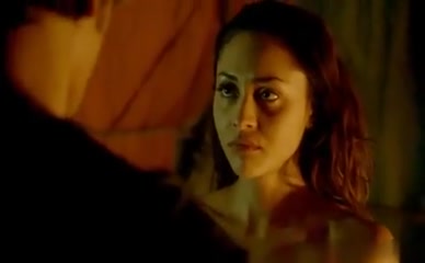 LINDSEY MORGAN in The 100