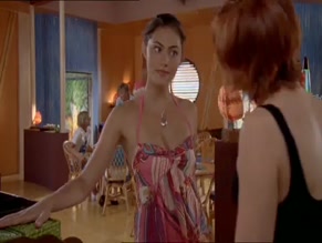 PHOEBE TONKIN in H2O: JUST ADD WATER