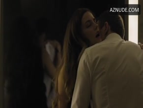 RILEY KEOUGH NUDE/SEXY SCENE IN THE GIRLFRIEND EXPERIENCE