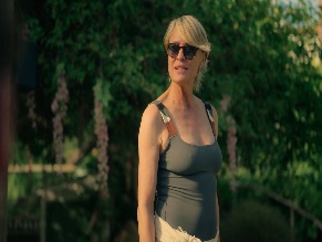 ROBIN WRIGHT in THE GIRLFRIEND