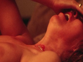 SHARON DUCE in OUTLAND (1981)