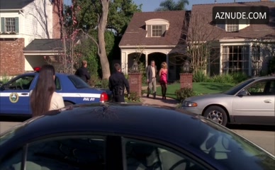SHARON LAWRENCE in Desperate Housewives