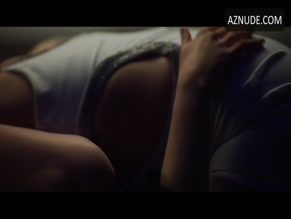 SIMONA SHYNE NUDE/SEXY SCENE IN SLASHER PARTY