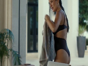 STEFANIA SPAMPINATO NUDE/SEXY SCENE IN LANDMAN