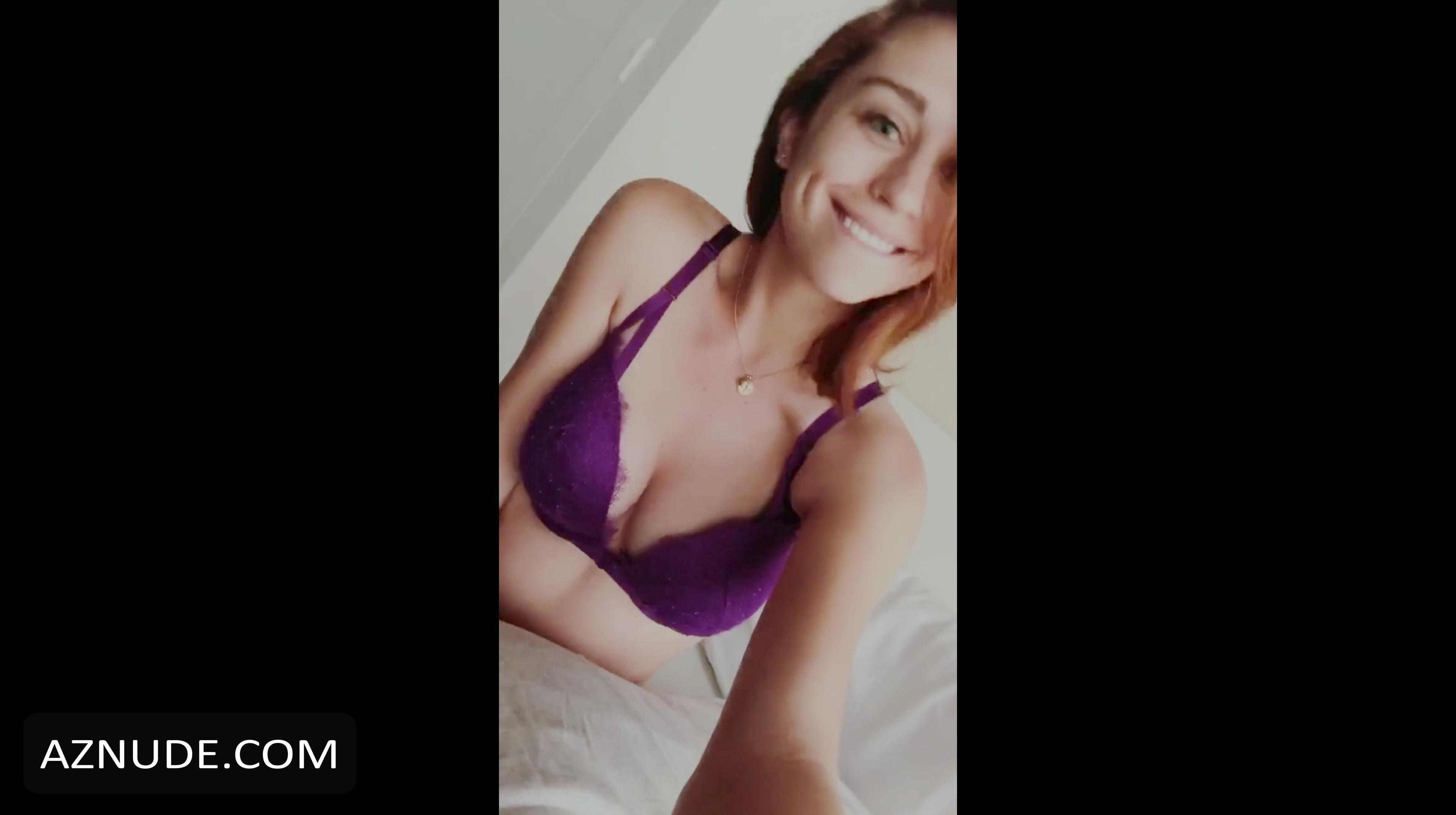 Taylor misiak tits