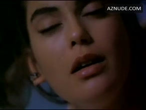 TERI HATCHER NUDE/SEXY SCENE IN THE COOL SURFACE