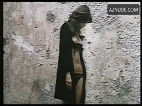 TINA AUMONT in THE HOWL(1970)