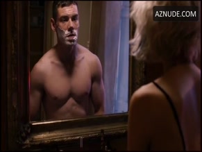 TUPPENCE MIDDLETON NUDE/SEXY SCENE IN SENSE8