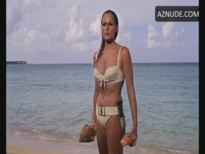 URSULA ANDRESS in DR. NO(1962)