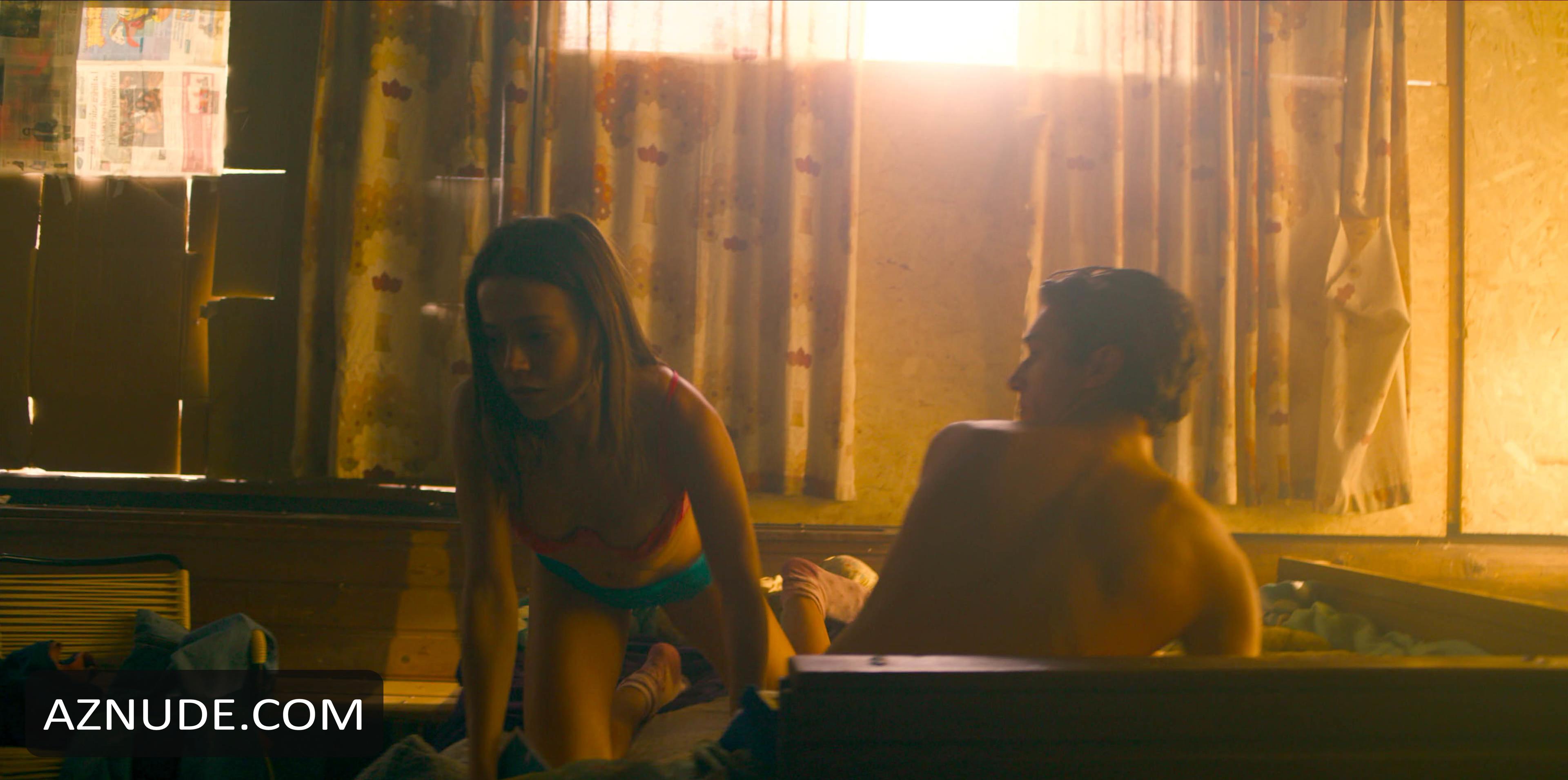 Curon sex scene