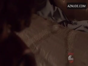 VIOLA DAVIS NUDE/SEXY SCENE IN HOW TO GET AWAY WITH MURDER