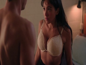 WALLY BARAM NUDE/SEXY SCENE IN OVERCOMPENSATING