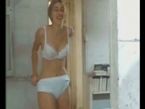 VALERIA BRUNI TEDESCHI in UNE FEMME POUR MOI(1993)