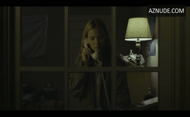 WILLA FITZGERALD in House Of Cards