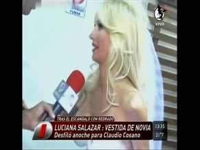 LUCIANA SALAZAR in INTRUSOS EN EL ESPECTACULO (2001)