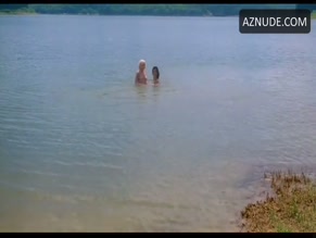 YANA MARINOVA NUDE/SEXY SCENE IN LAKE PLACID 2
