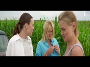 YANINA STUDILINA in SISTERS (2021-)